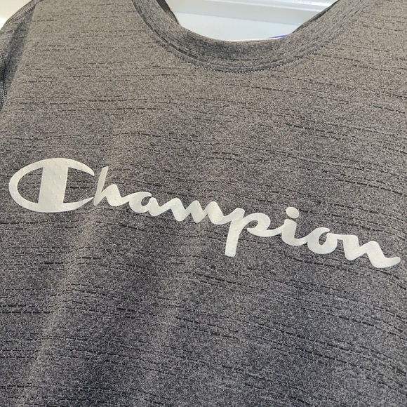Mens Large Dark Grey Champion Breathable T-shirt - Picture 2 of 6